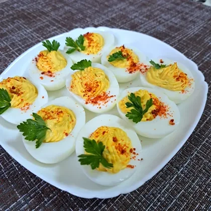 Фаршированные яйца